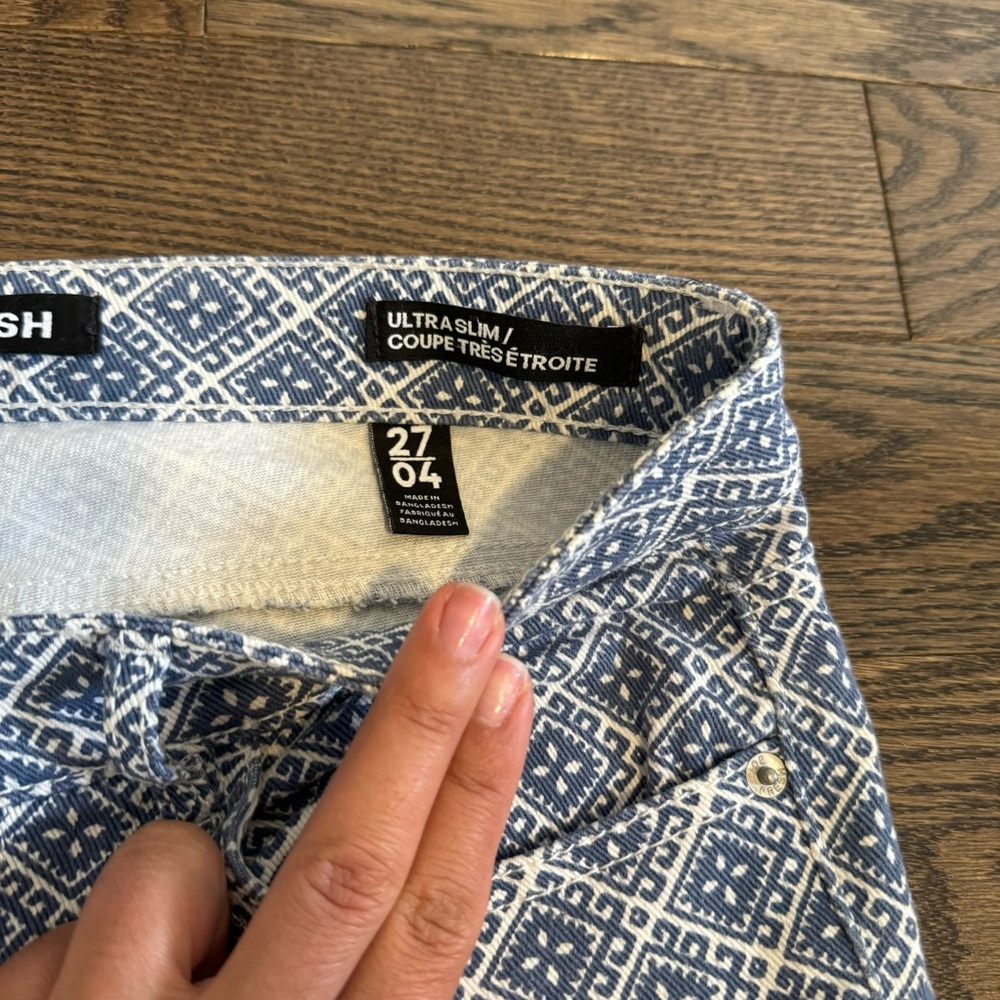 Joe Fresh Blue Patterned Jeans - Picture 3 of 5